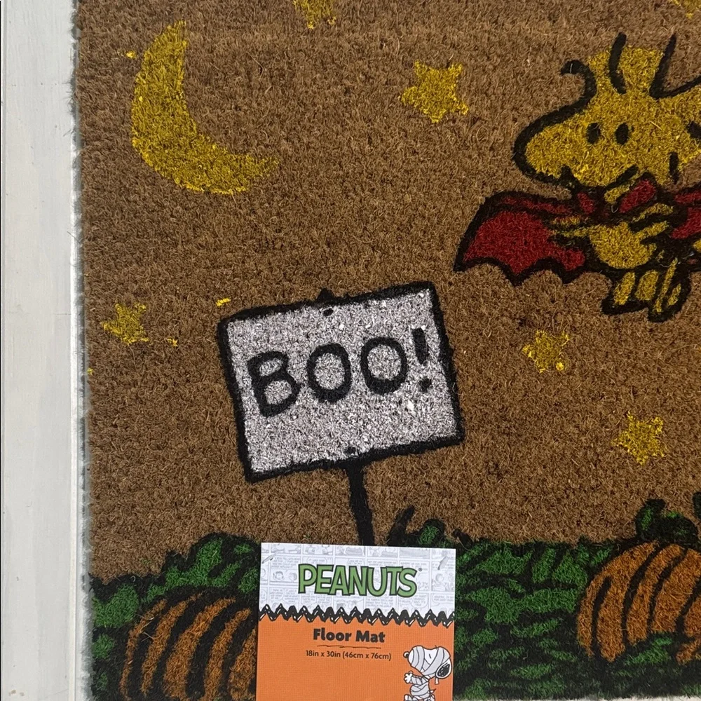 Peanuts: Halloween themed floor mat